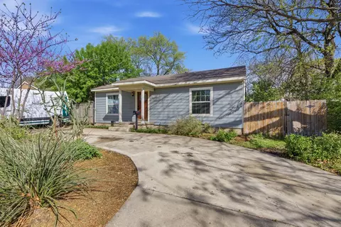 117 W Avenue E, Garland, TX 75040