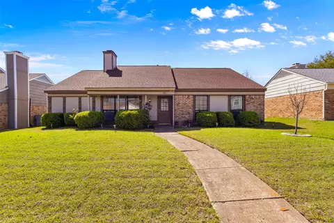 206 Southerland Ave, Mesquite, TX 75150