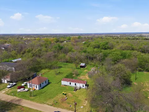 209 8th St, Hubbard, TX 76648
