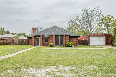 614 Overhill Rd, Granbury, TX 76048