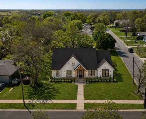1116 Epstein St, Sherman, TX 75090