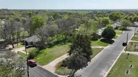 1116 Epstein St, Sherman, TX 75090
