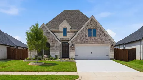 705 Running Iron Trl, Mansfield, TX 76063