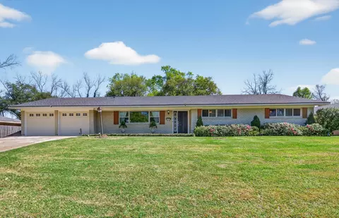 5731 Lovers Ln, Shreveport, LA 71105