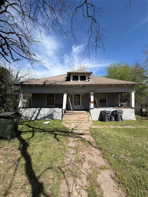 1123 N 14th St, Waco, TX 76707