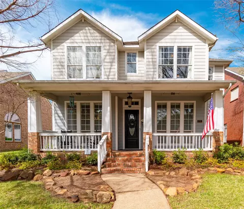 1831 Auburn Dr, Carrollton, TX 75007