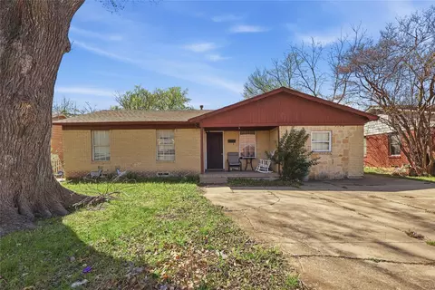 8719 Freeport Dr, Dallas, TX 75228
