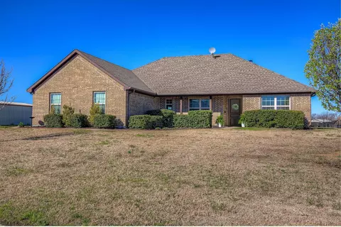 515 Hubbard Cir, Nevada, TX 75173