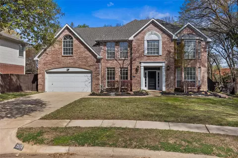 2504 Springhill Dr, Grapevine, TX 76051