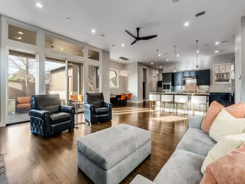 7912 Hanover St, Dallas, TX 75225