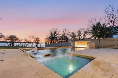 6833 Red Bud Dr, Flower Mound, TX 75022