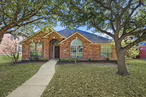 7716 Ravenhill Dr, Frisco, TX 75035