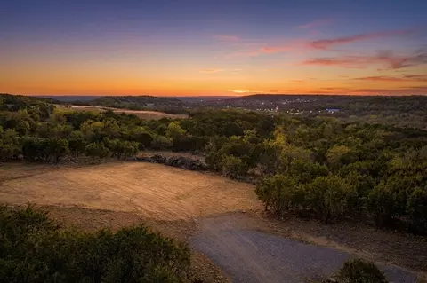 55 Crest Ridge Ct, Mineral Wells, TX 76067