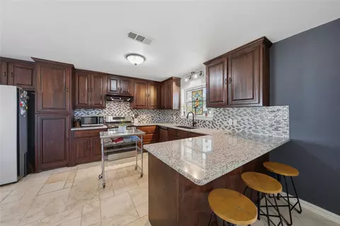 Kitchen - 845 Griffith Ave, Terrell, TX 75160 photo 7 of 7