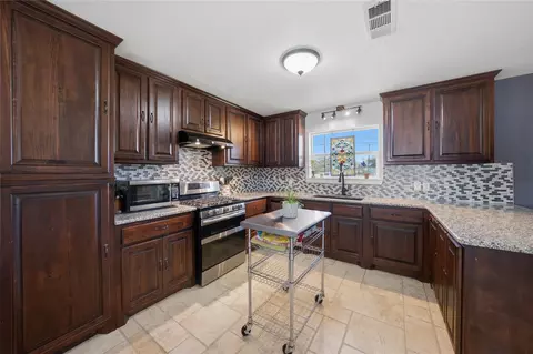 Kitchen - 845 Griffith Ave, Terrell, TX 75160 photo 1 of 7