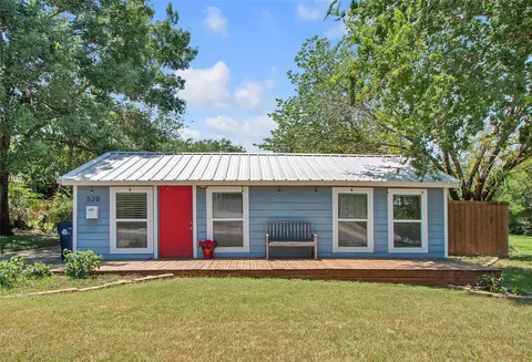 528 Pierce St, Denton, TX 76201