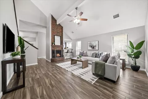 723 Keessee Dr, Cedar Hill, TX 75104