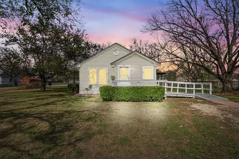 400 S Garrett Ave, Garrett, TX 75119