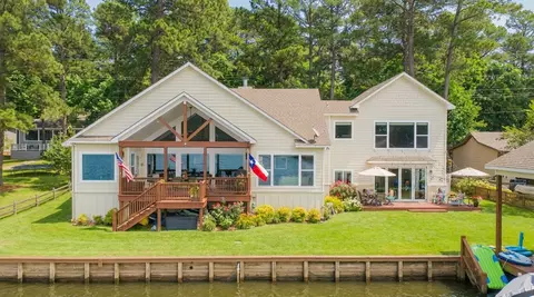 518 Whispering Pine Trl, Mount Vernon, TX 75457