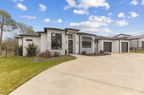 1515 N Fielder Rd, Arlington, TX 76012