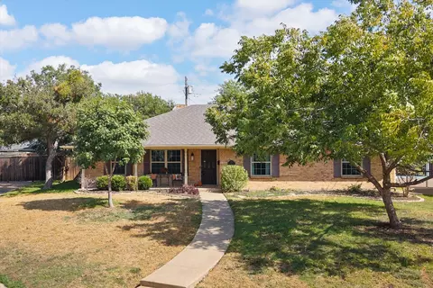 1415 Moss Rose Cir, Irving, TX 75061