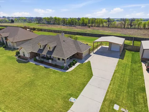 431 Brooks Dr, Nevada, TX 75173