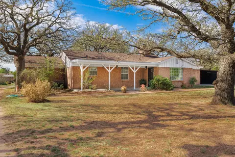 513 Sandy Ln, Clyde, TX 79510