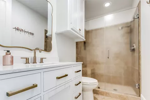 Bath - 4111 Angling Ln, Spring, TX 77386 photo 4 of 4