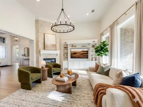 Living - 4111 Angling Ln, Spring, TX 77386 photo 1 of 2