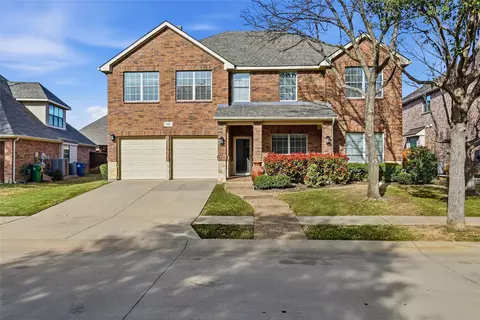 851 Branch Xing, Lantana, TX 76226