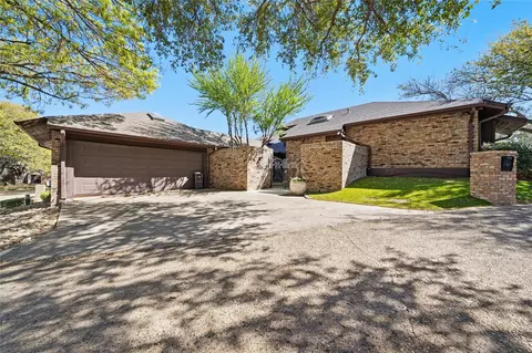 2145 Fountain Square Dr, Fort Worth, TX 76107