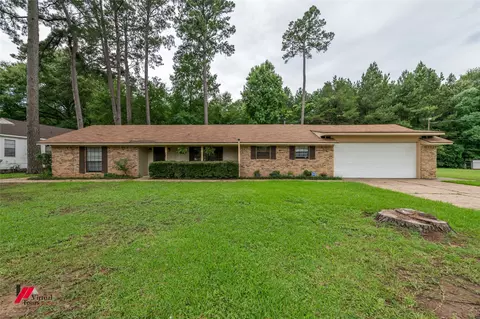 8110 Lucille St, Shreveport, LA 71108