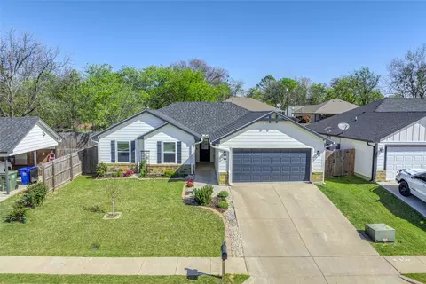 105 Thode St, Whitesboro, TX 76273