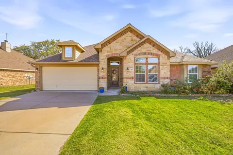 883 Mimosa Ct, Stephenville, TX 76401