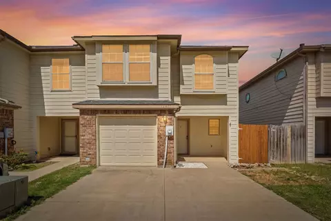 12611 Oceanside Dr, Euless, TX 76040