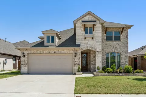 8720 Landergin Mesa Dr, Fort Worth, TX 76131