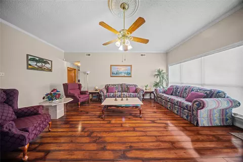 Living - 736 Whitewing Dr, Mesquite, TX 75150 photo 4 of 6