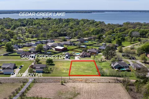 122 Shady Shores Dr, Mabank, TX 75156