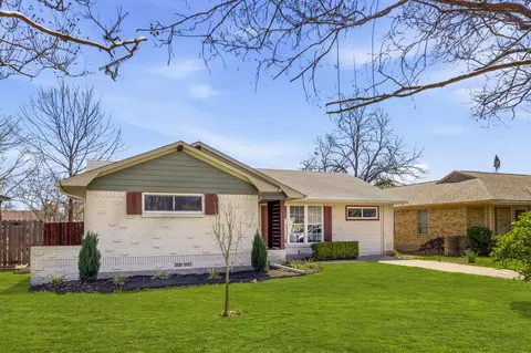 10060 San Lorenzo Dr, Dallas, TX 75228