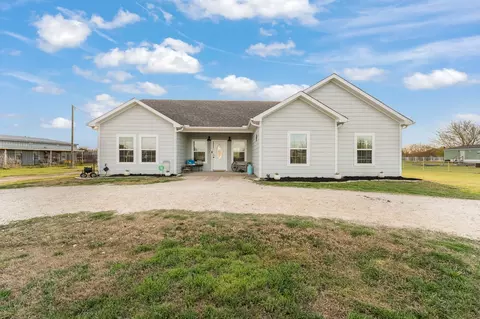 7012 Starling St, Joshua, TX 76058