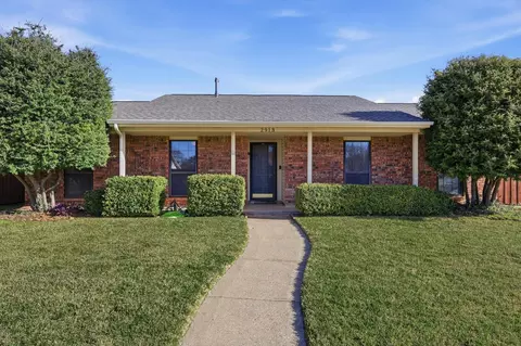 2913 Flagstone Dr, Garland, TX 75044
