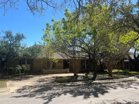 7414 Rustic Valley Dr, Dallas, TX 75248