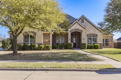 101 Tee Side Dr, Waxahachie, TX 75165