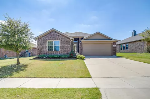 412 Blaze Ct, Burleson, TX 76028