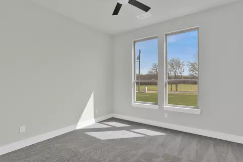Bedroom - 7637 County Road 1052, Celeste, TX 75423 photo 4 of 5