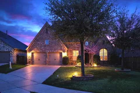 9708 Rexford Dr, Fort Worth, TX 76131