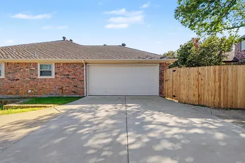 Exterior - 3233 David Dr, Hurst, TX 76054 photo 6 of 7