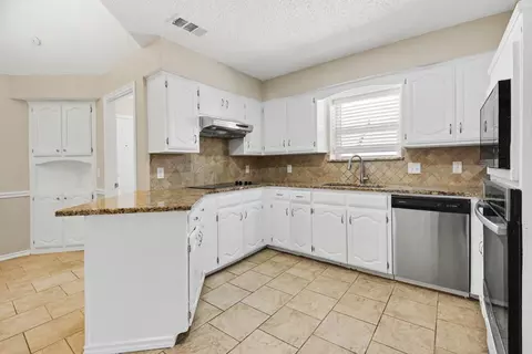 Kitchen - 3233 David Dr, Hurst, TX 76054 photo 2 of 3