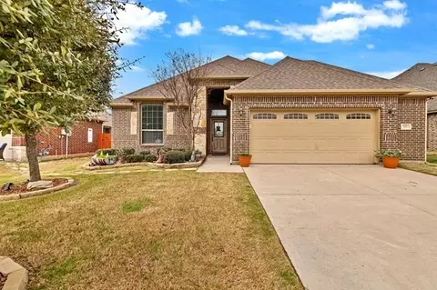 905 Cloudlock Dr, Saginaw, TX 76179