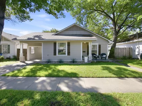 711 W Knox St, Ennis, TX 75119